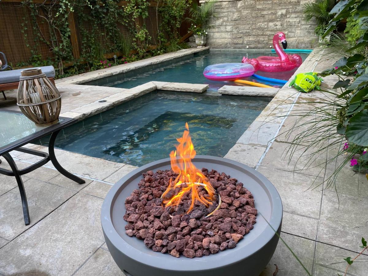 Superb Beach Home:Heated Pool-Hot Tub Open 365Days Toronto Eksteriør billede