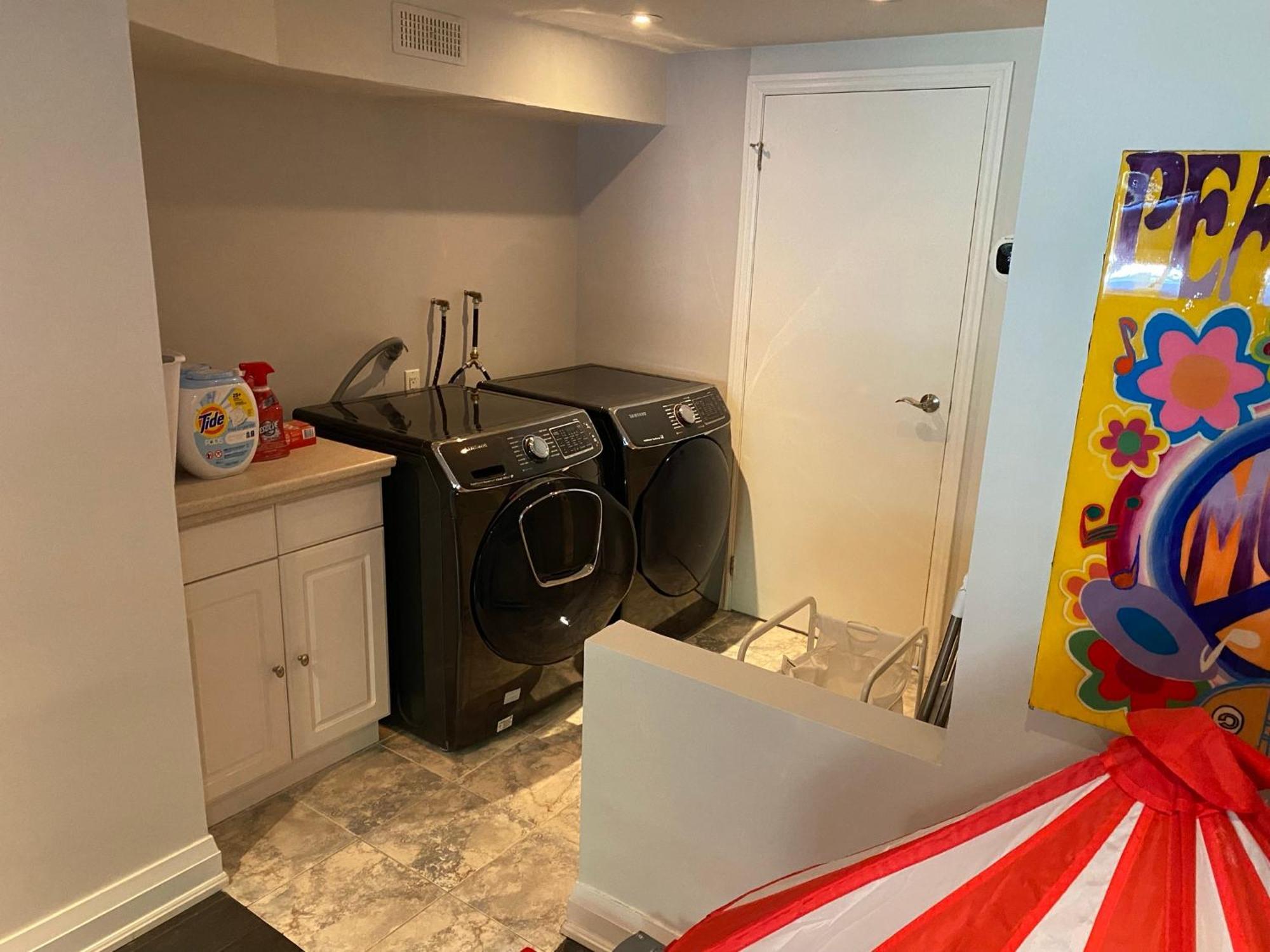 Superb Beach Home:Heated Pool-Hot Tub Open 365Days Toronto Eksteriør billede